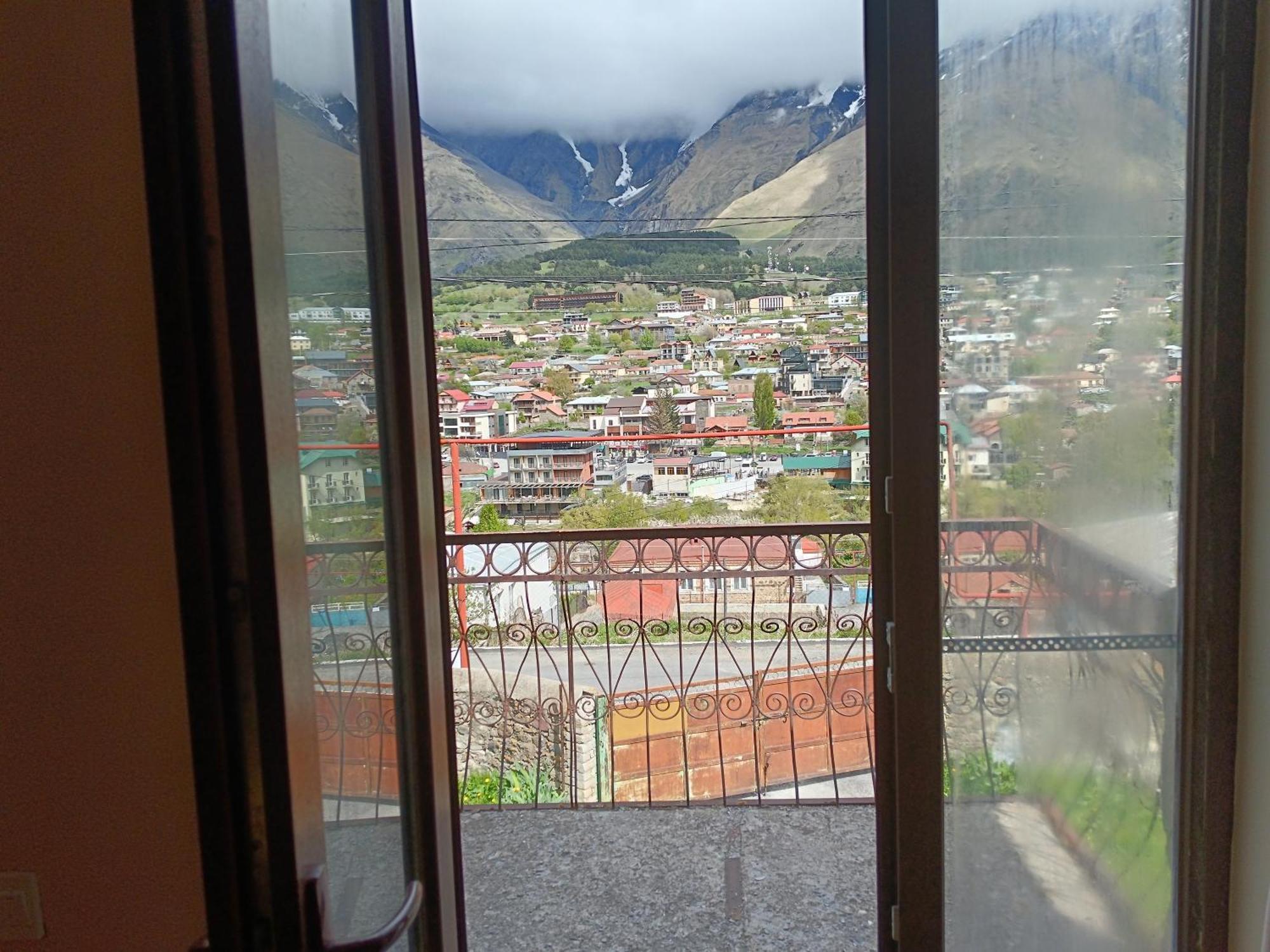 Belas Guesthouse Kazbegi Cameră foto