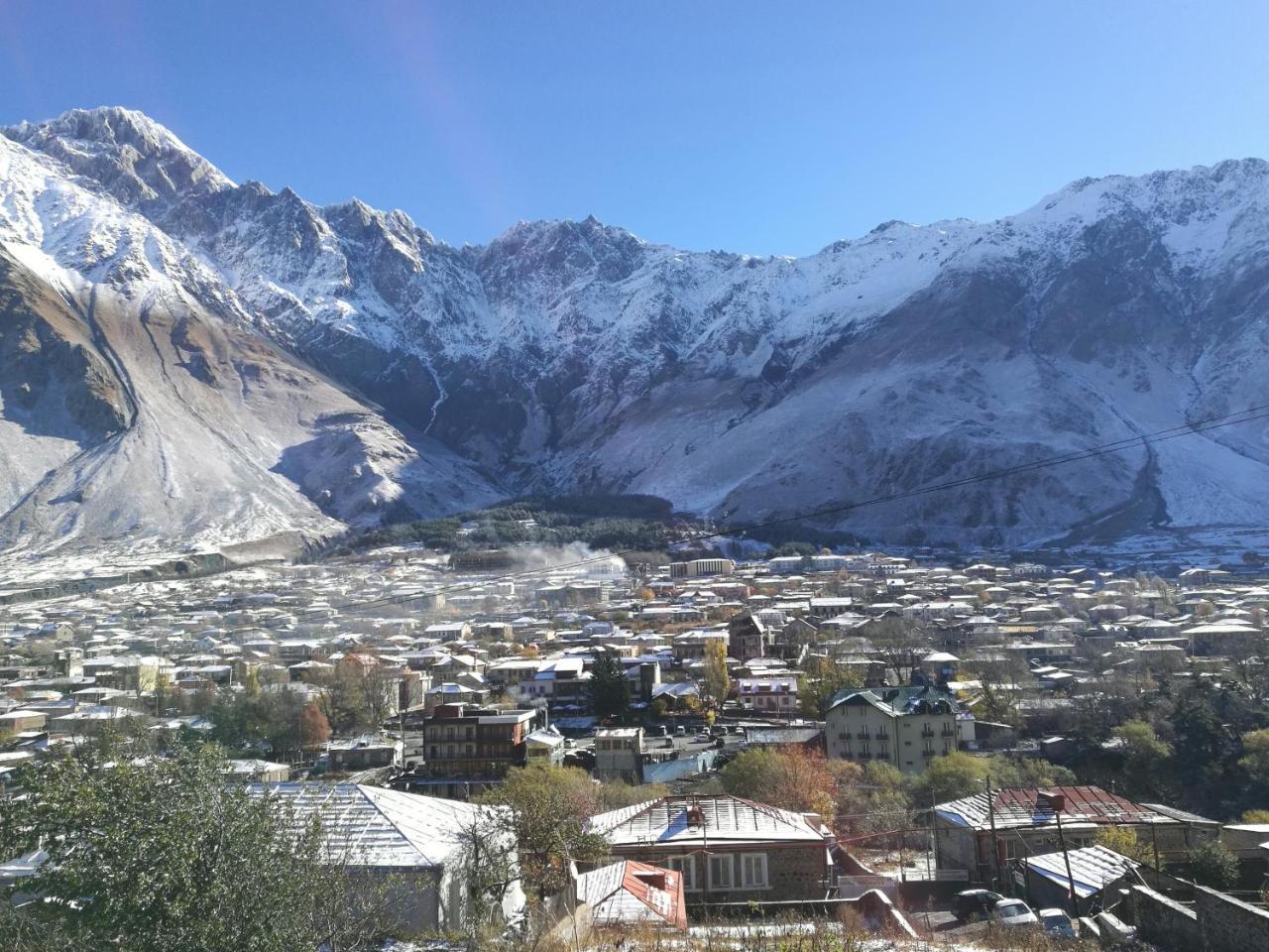 Belas Guesthouse Kazbegi Exterior foto